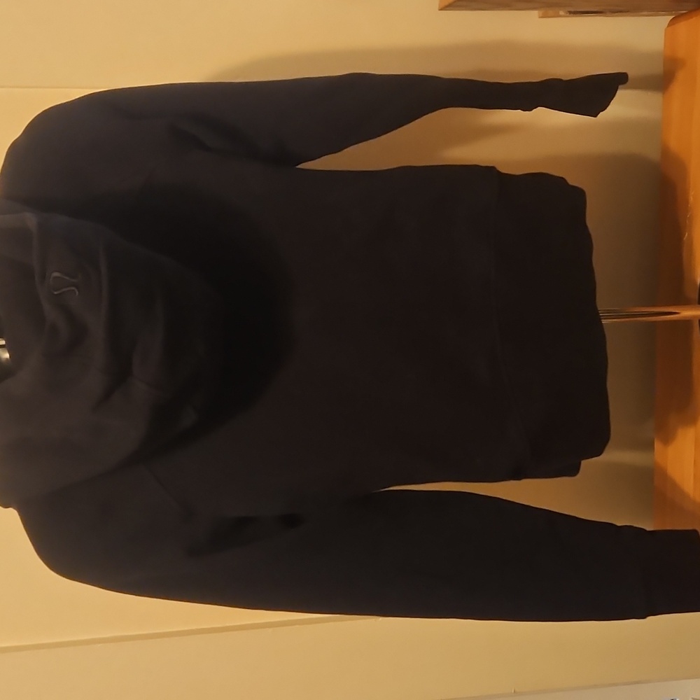 Lululemon Sweatshirt - Picture 5 of 7